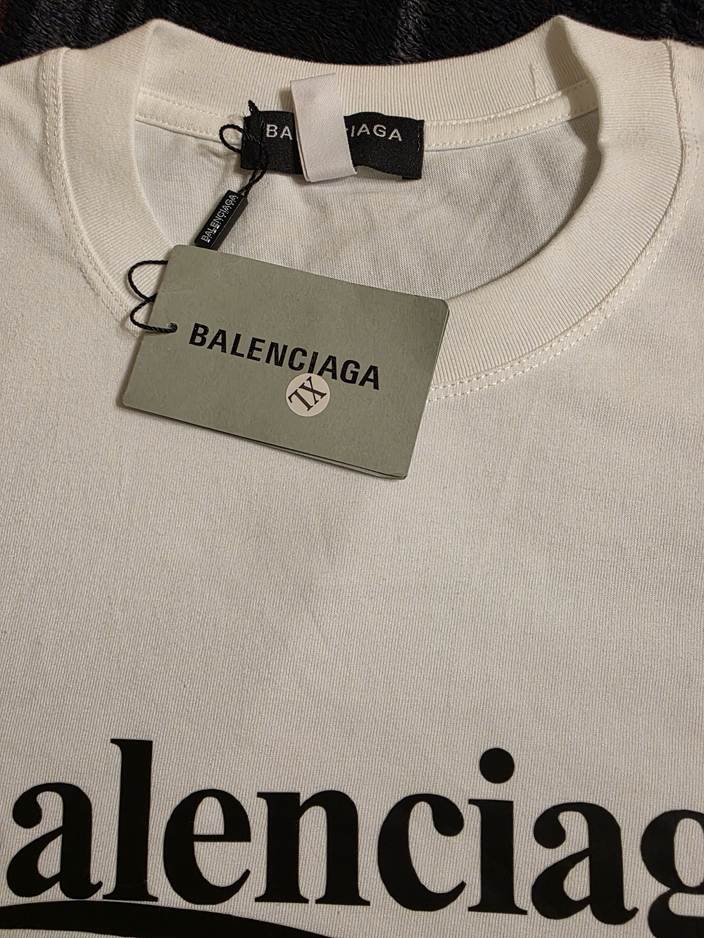 Balenciaga White Graphic Logo Short-Sleeve T-Shirt - Picture 4 of 9
